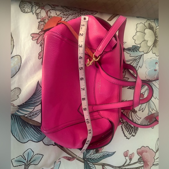 Tory Burch - Perry Small Satchel in hot pink - Picture 8 of 9
